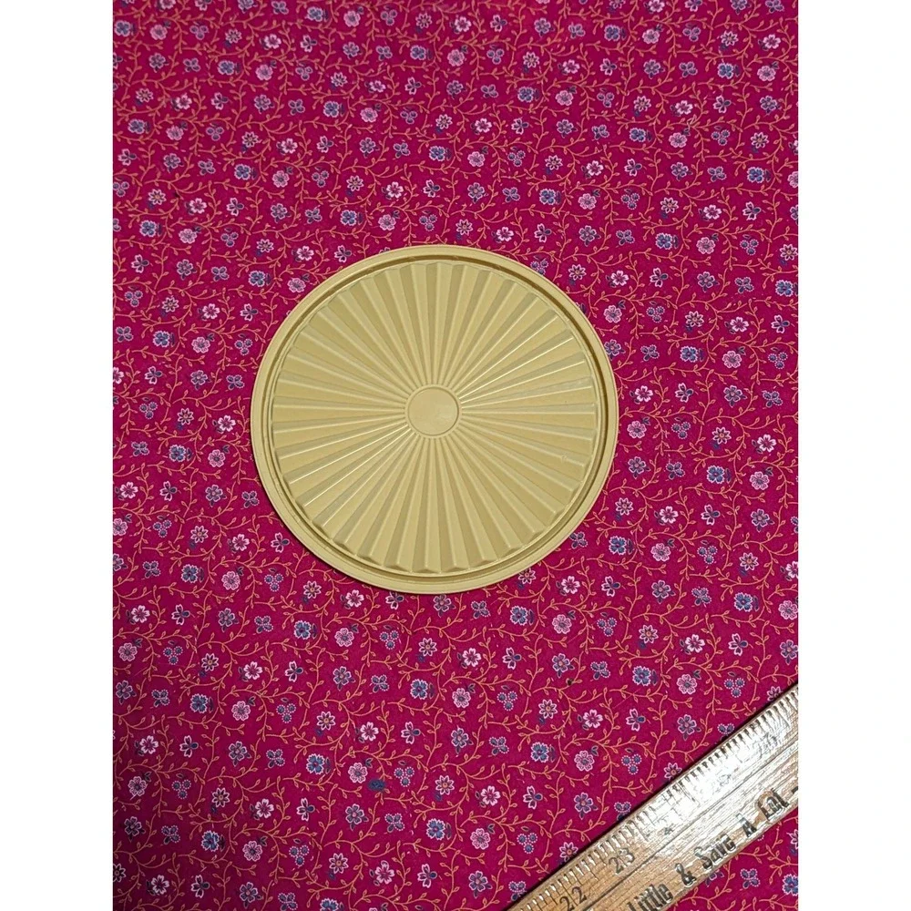 Vintage Tupperware REPLACEMENT LID Servalier Sunburst 808-6 Harvest Gold